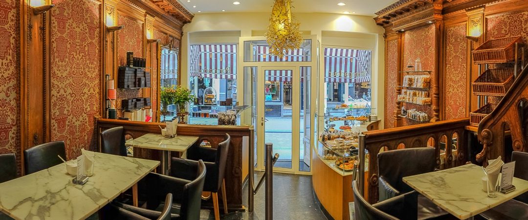 Pompadour - Cafe in Centrum / Negen Straatjes, Amsterdam